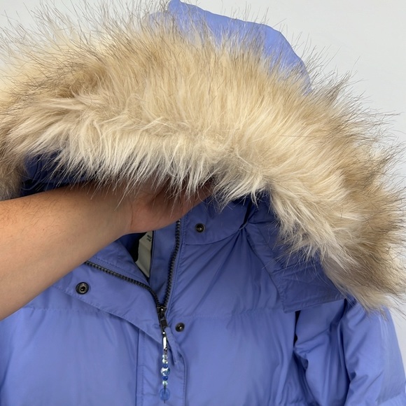 LL Bean Women's Ultrawarm Coat, Three Quarter Length Medium - Picture 6 of 9